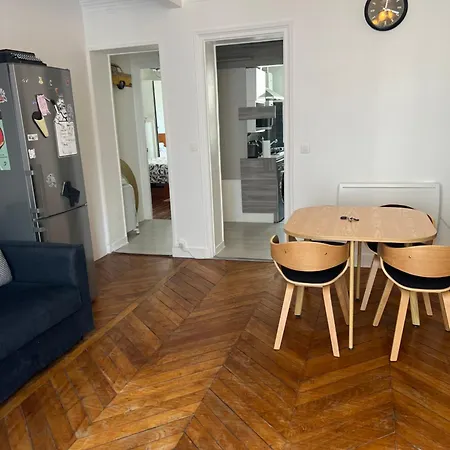 Arc De Triomphe Bed & Breakfast 4*