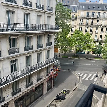 Arc De Triomphe